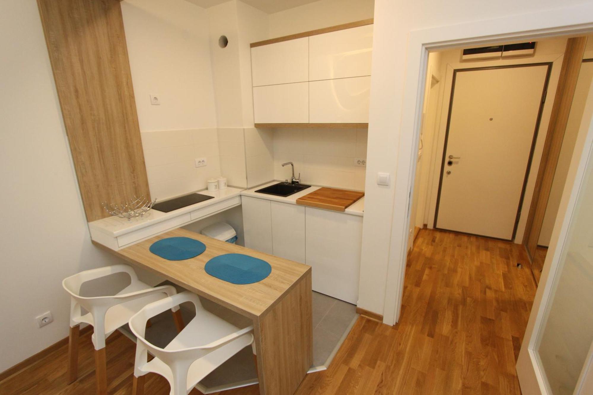 Riviera New Belgrade Apartment, Parking 5 Eur Per Day Εξωτερικό φωτογραφία