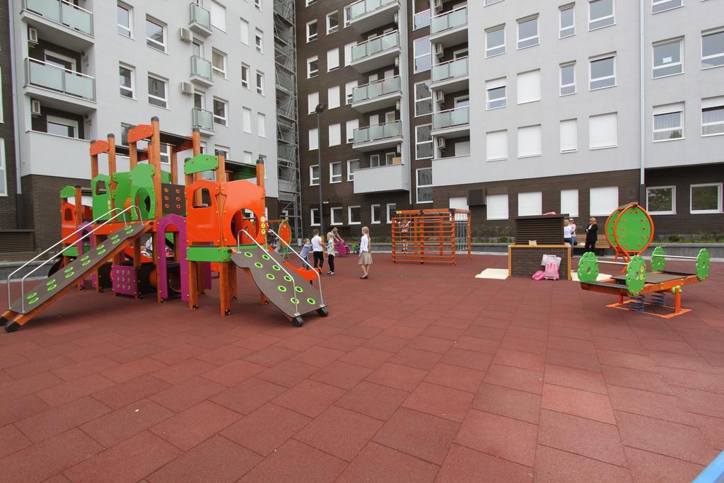 Riviera New Belgrade Apartment, Parking 5 Eur Per Day Εξωτερικό φωτογραφία